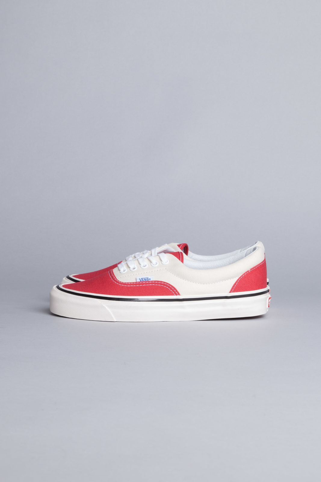 vans era red and white