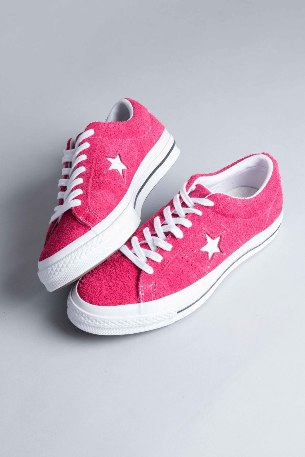 pink star converse