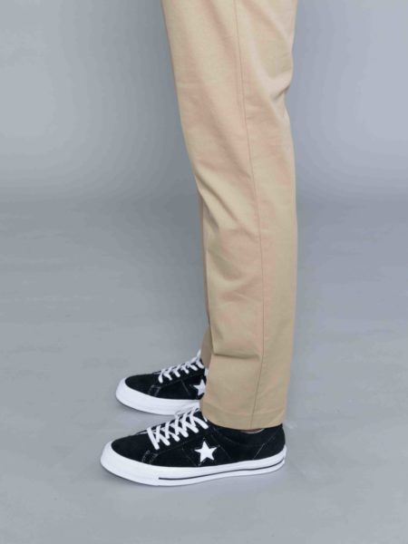 NN07 Theo Chino Khaki • Centreville Store in Brussels