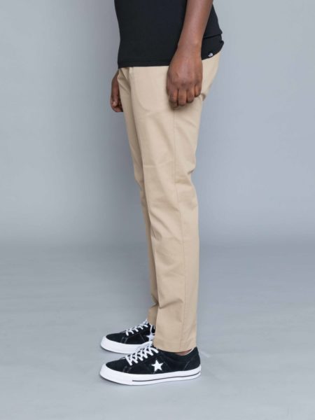 NN07 Theo Chino Khaki • Centreville Store in Brussels