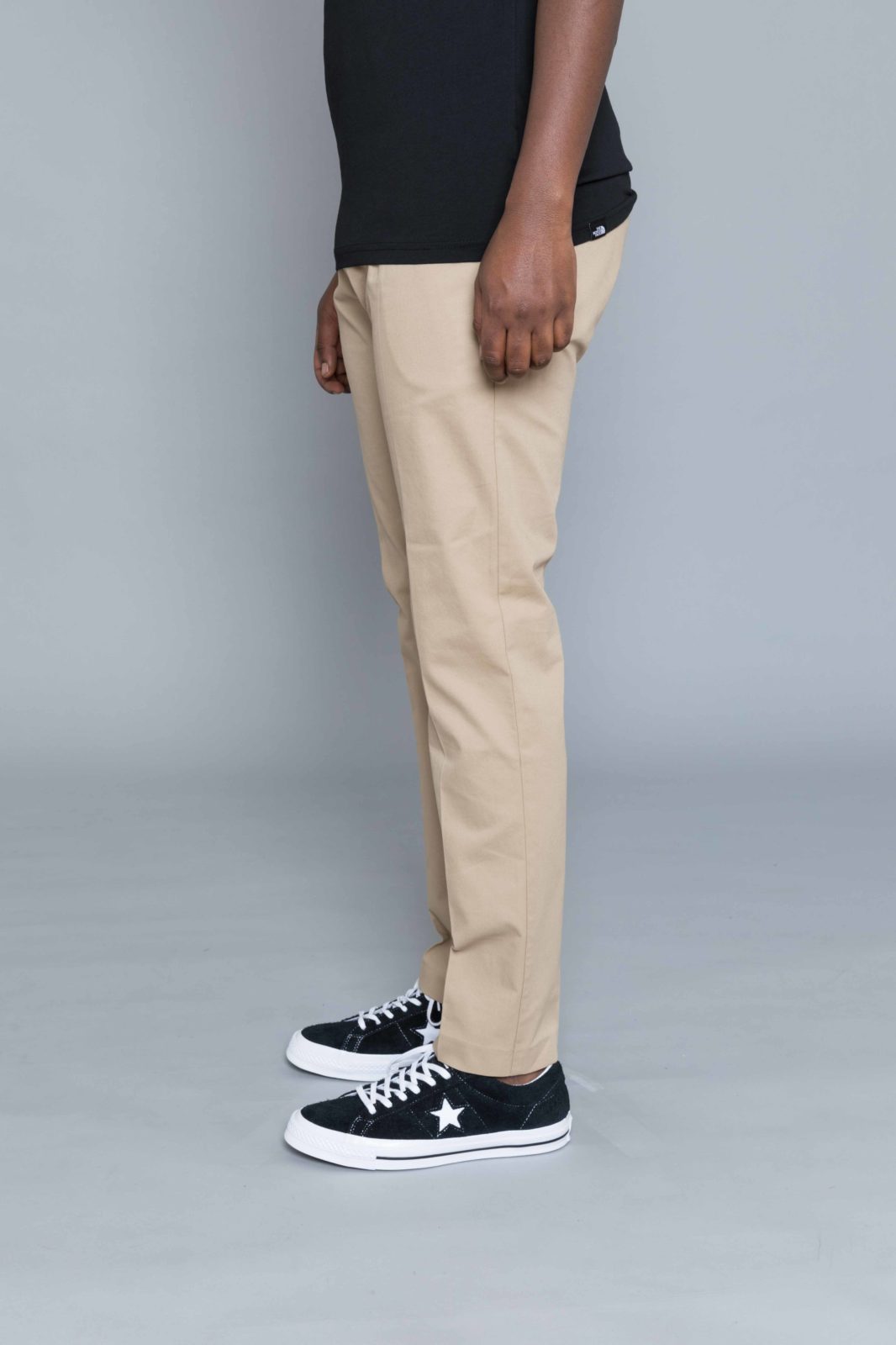 NN07 Theo Chino Khaki • Centreville Store in Brussels