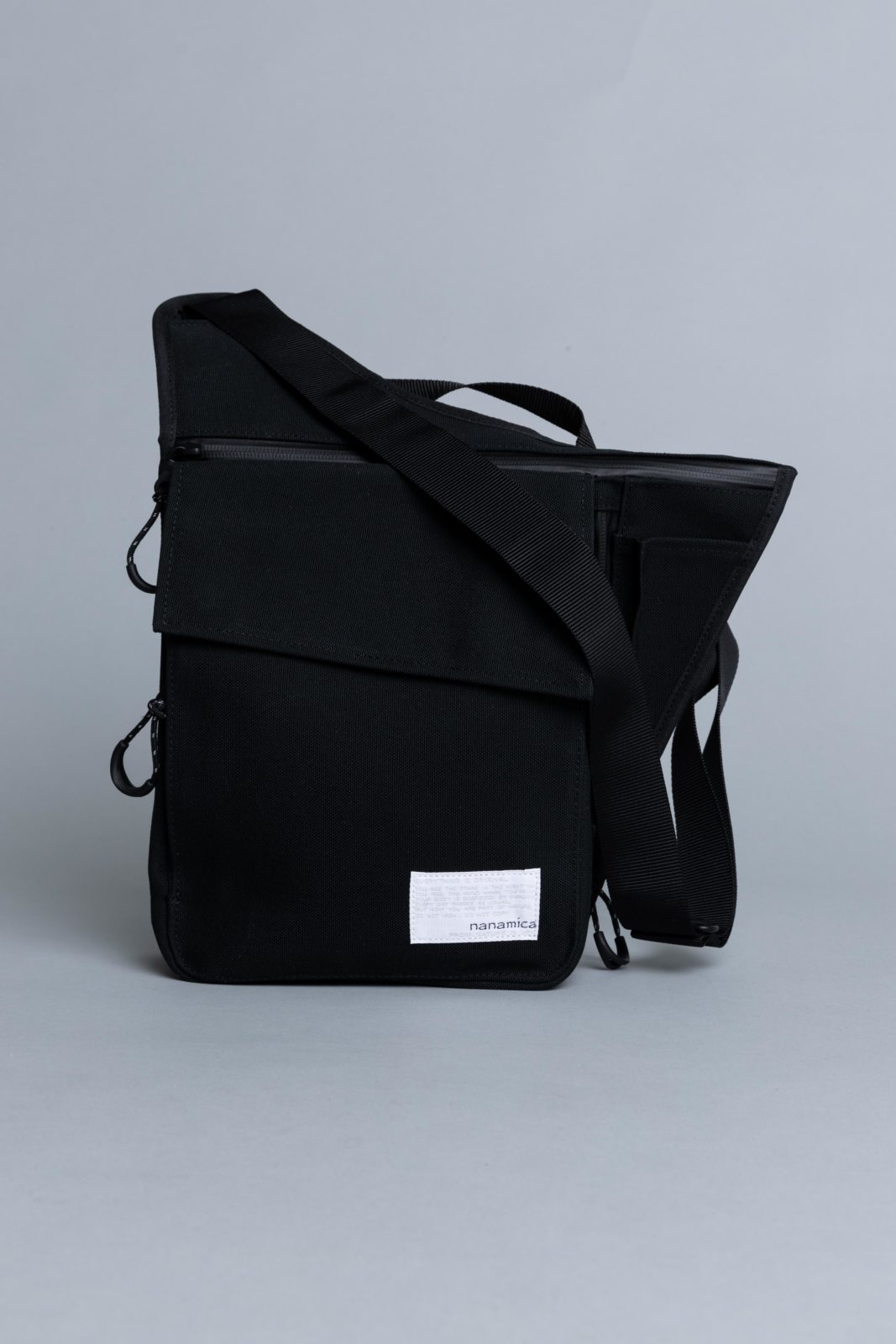 nanamica shoulder bag