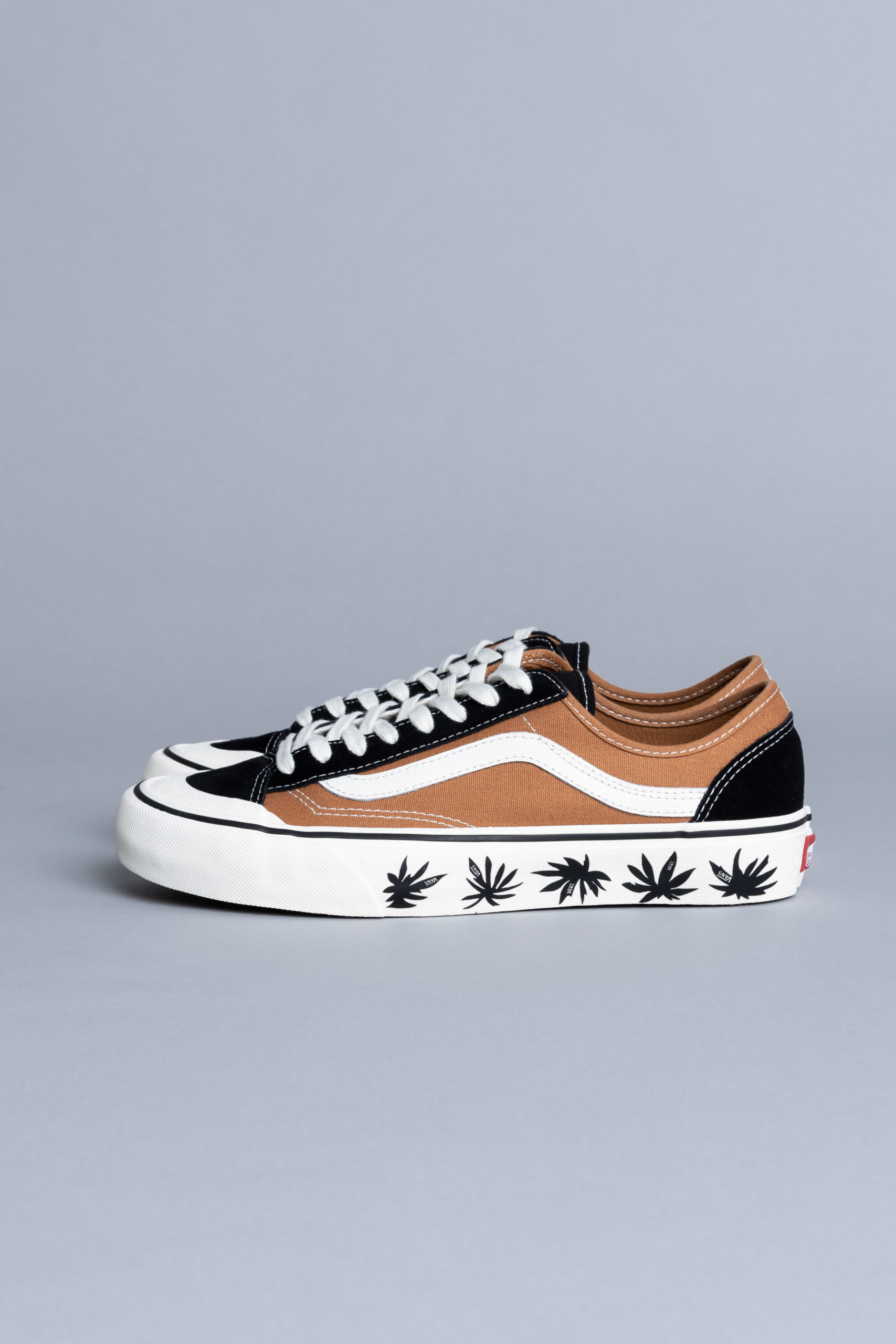 vans style 36 decon sf