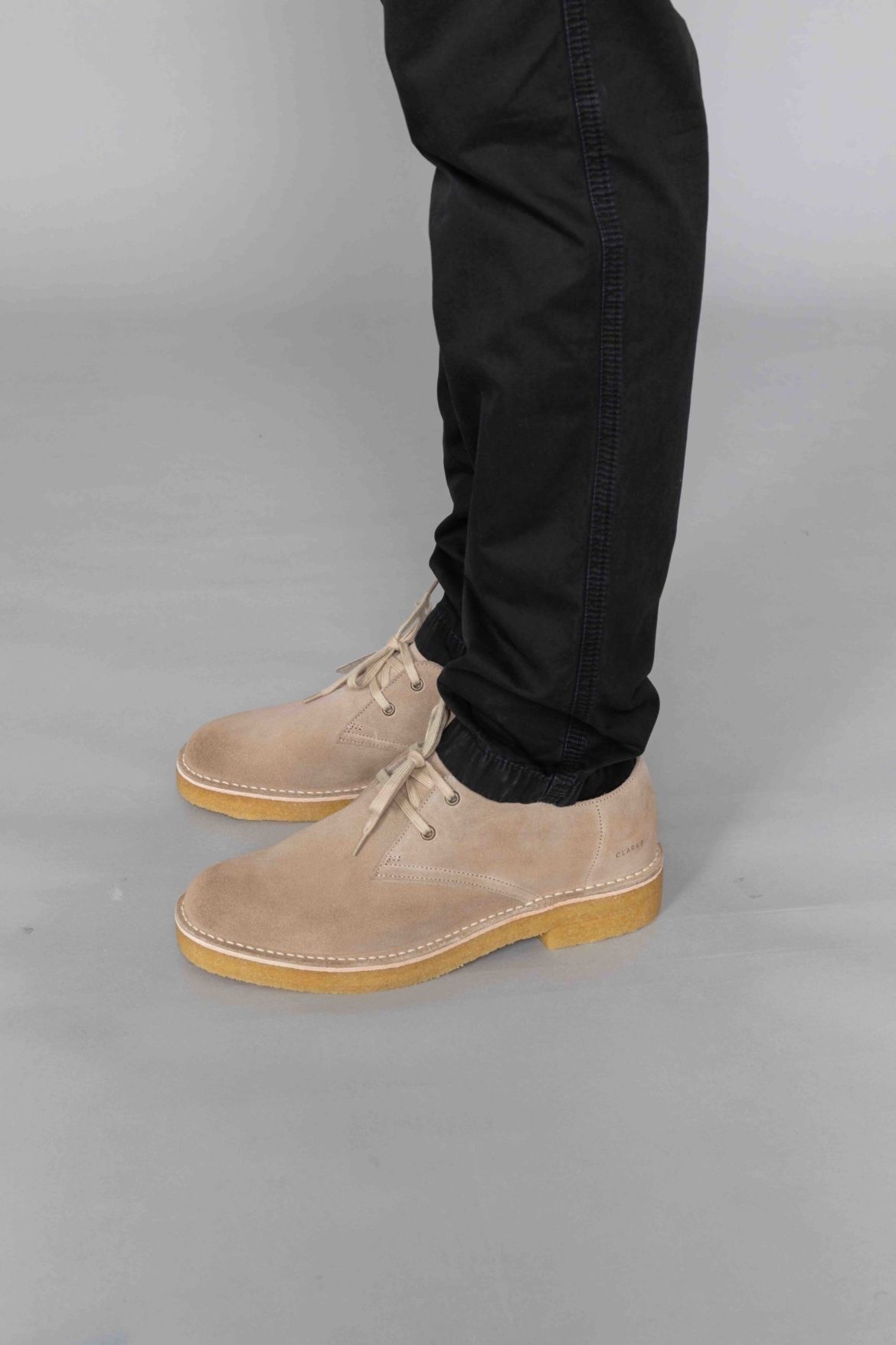 clarks wallabee sand suede