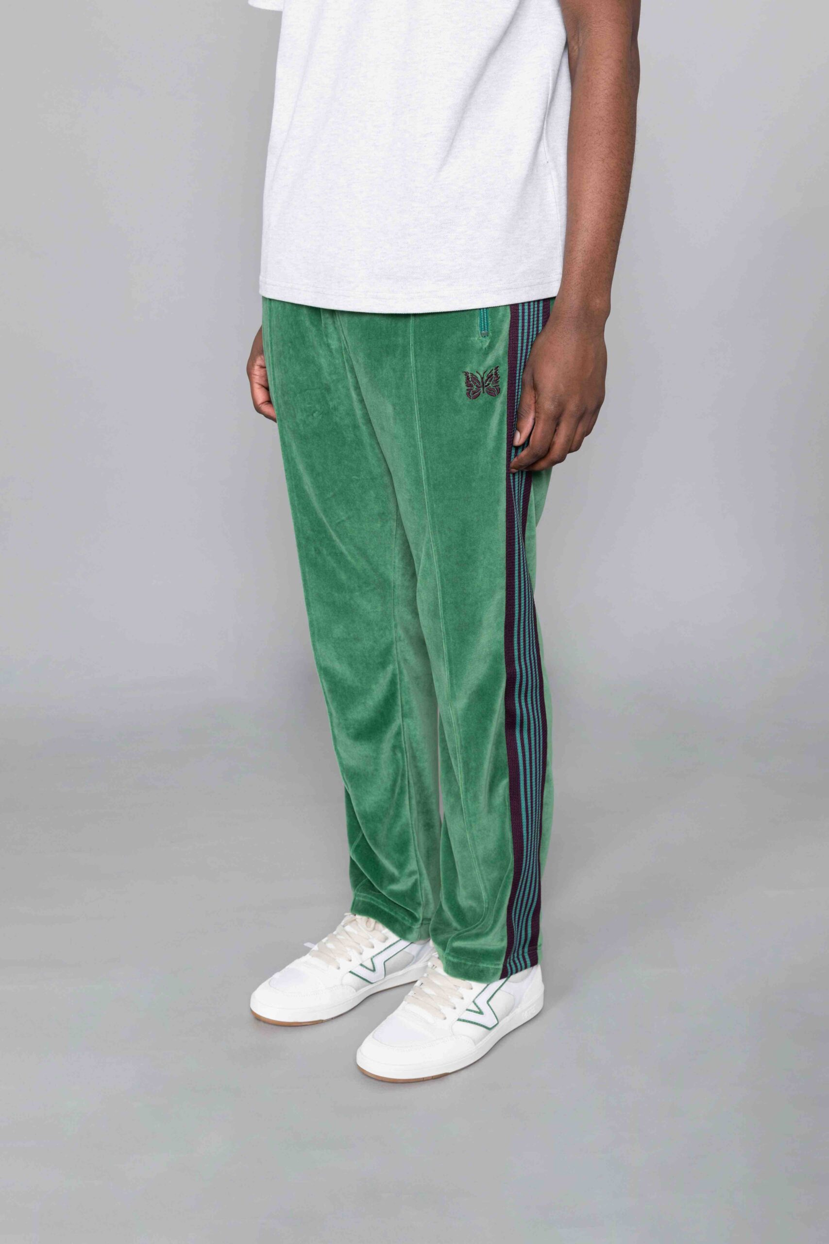 Needles Narrow Track Pant Velour Green nepenthes - Centrevillestore