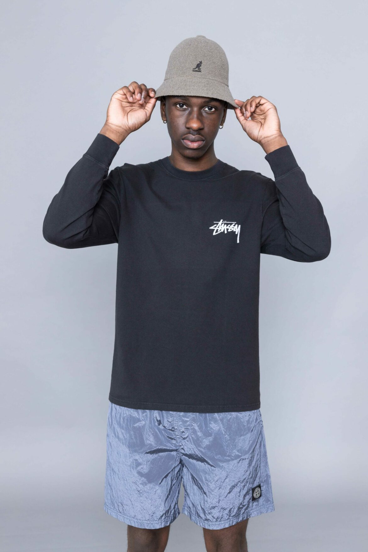 LATECHECKOUTGREENLOGOVINTAGERINGERTEEside
