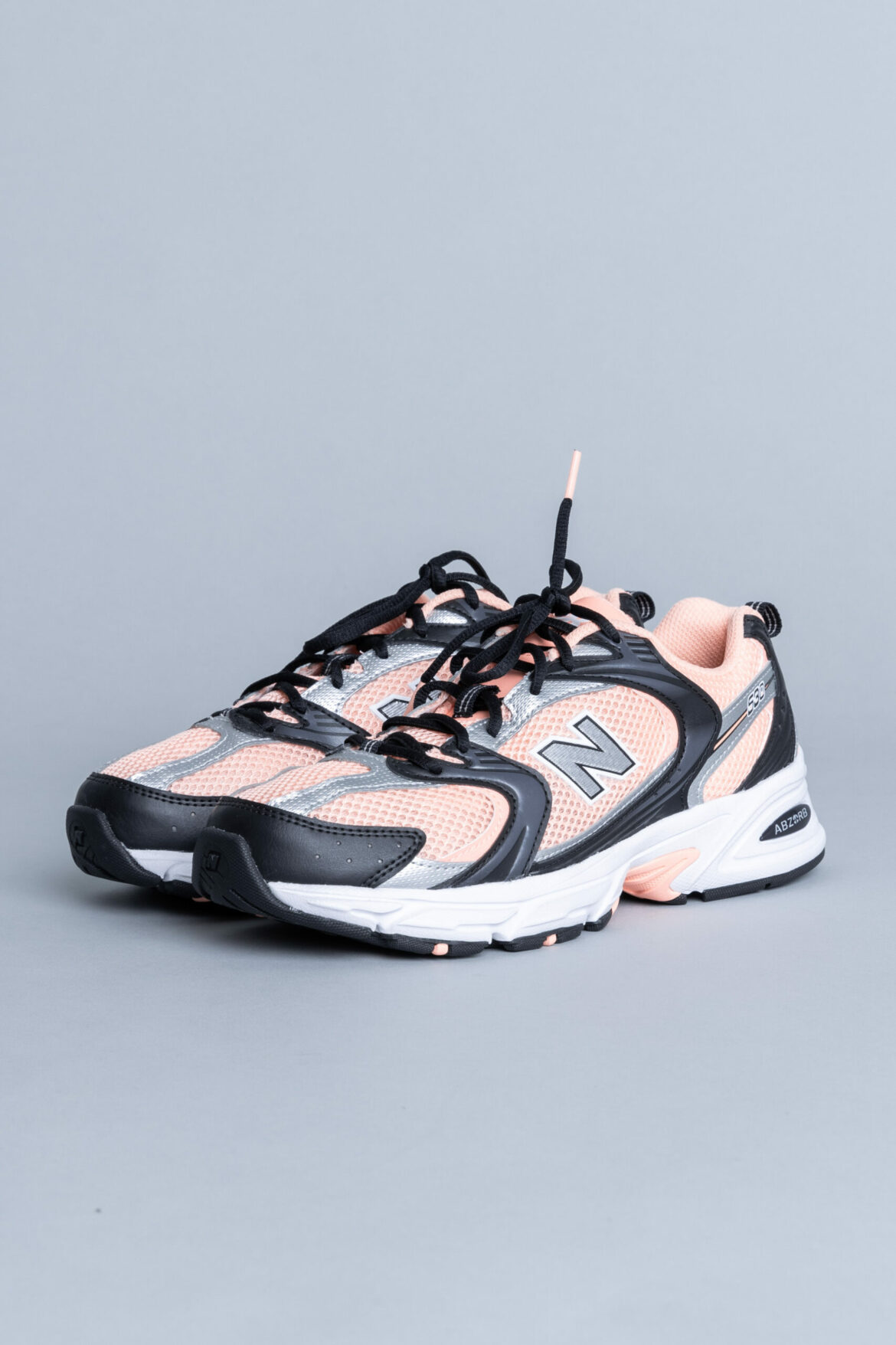 new balance mr530met