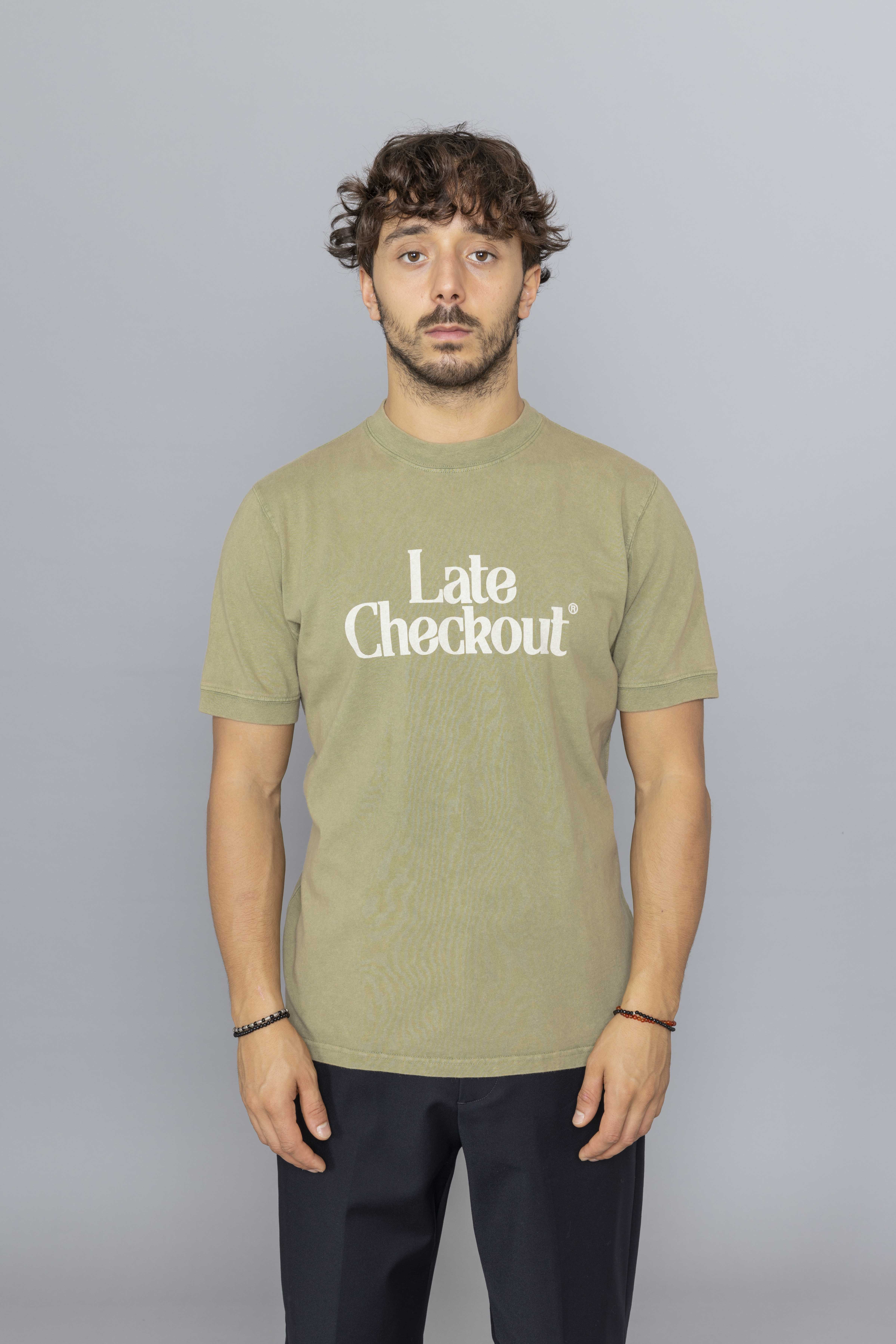 LATECHECKOUTGREENLOGOVINTAGERINGERTEEfront