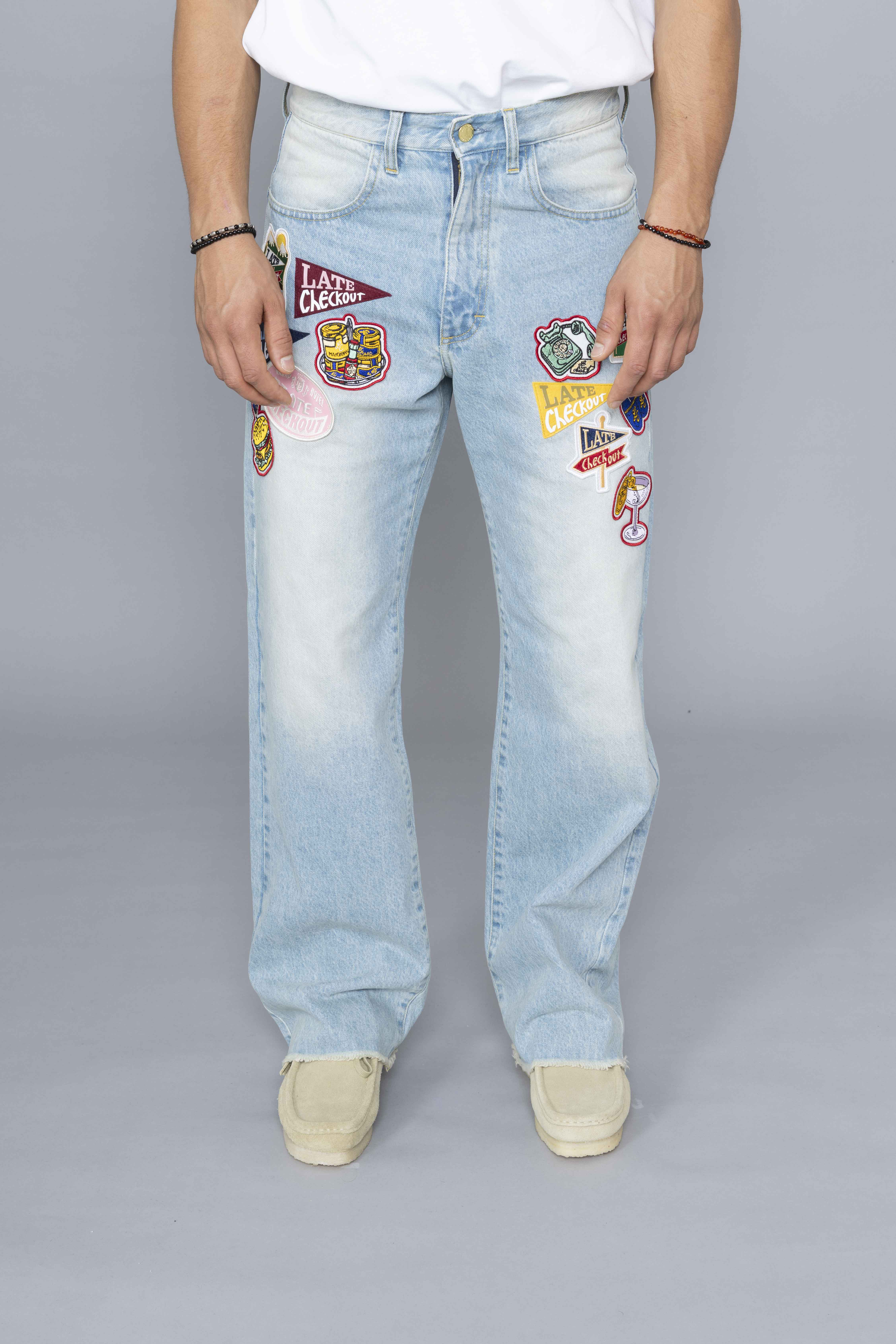 LATECHECKOUTLIGHTBLUERAWEDGEPATCHEDJEANSfront