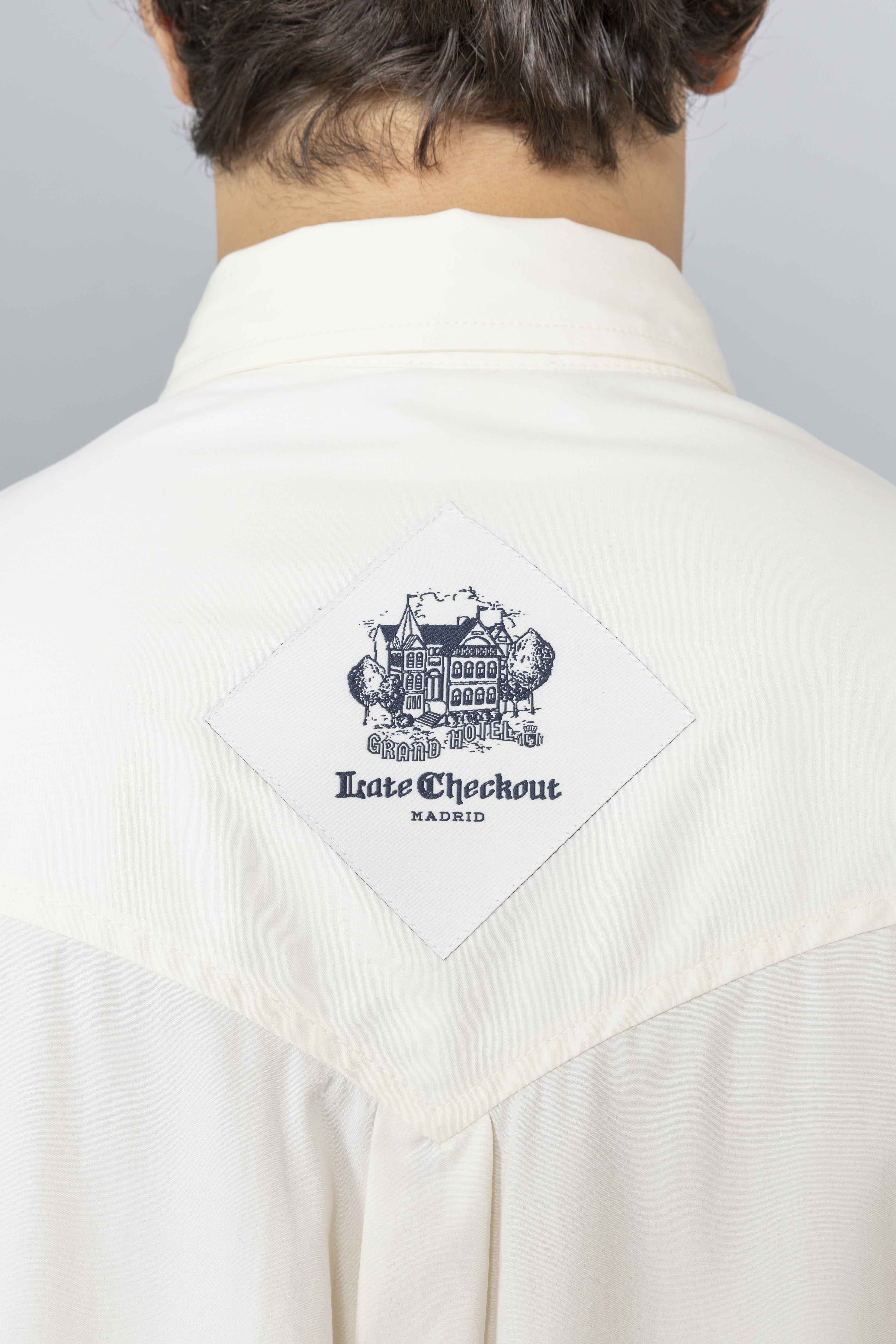 LATECHECKOUTPEARLWESTERNSHIRTlabel