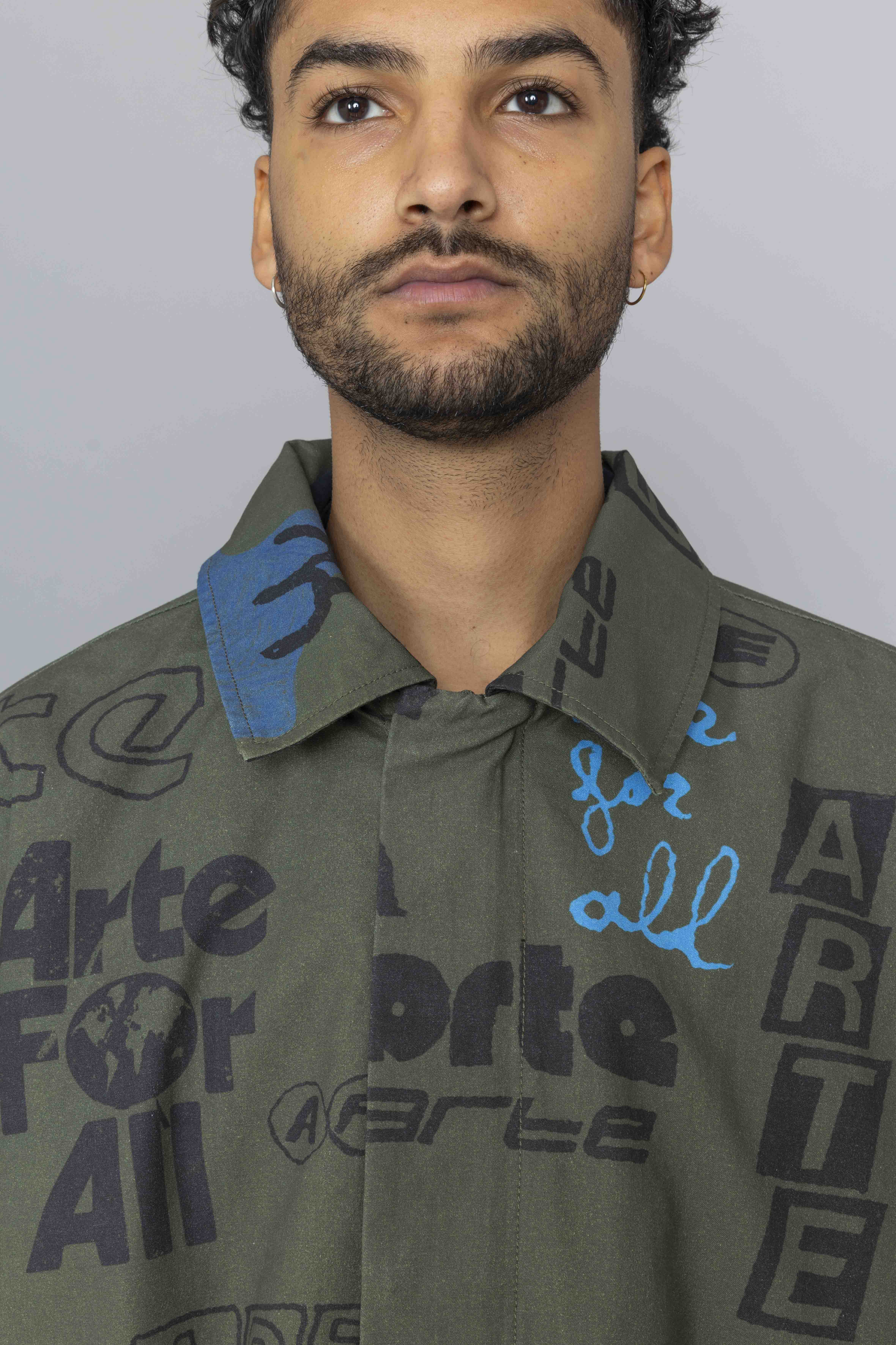 ARTEANTWERPARTSAVESCOATCollar