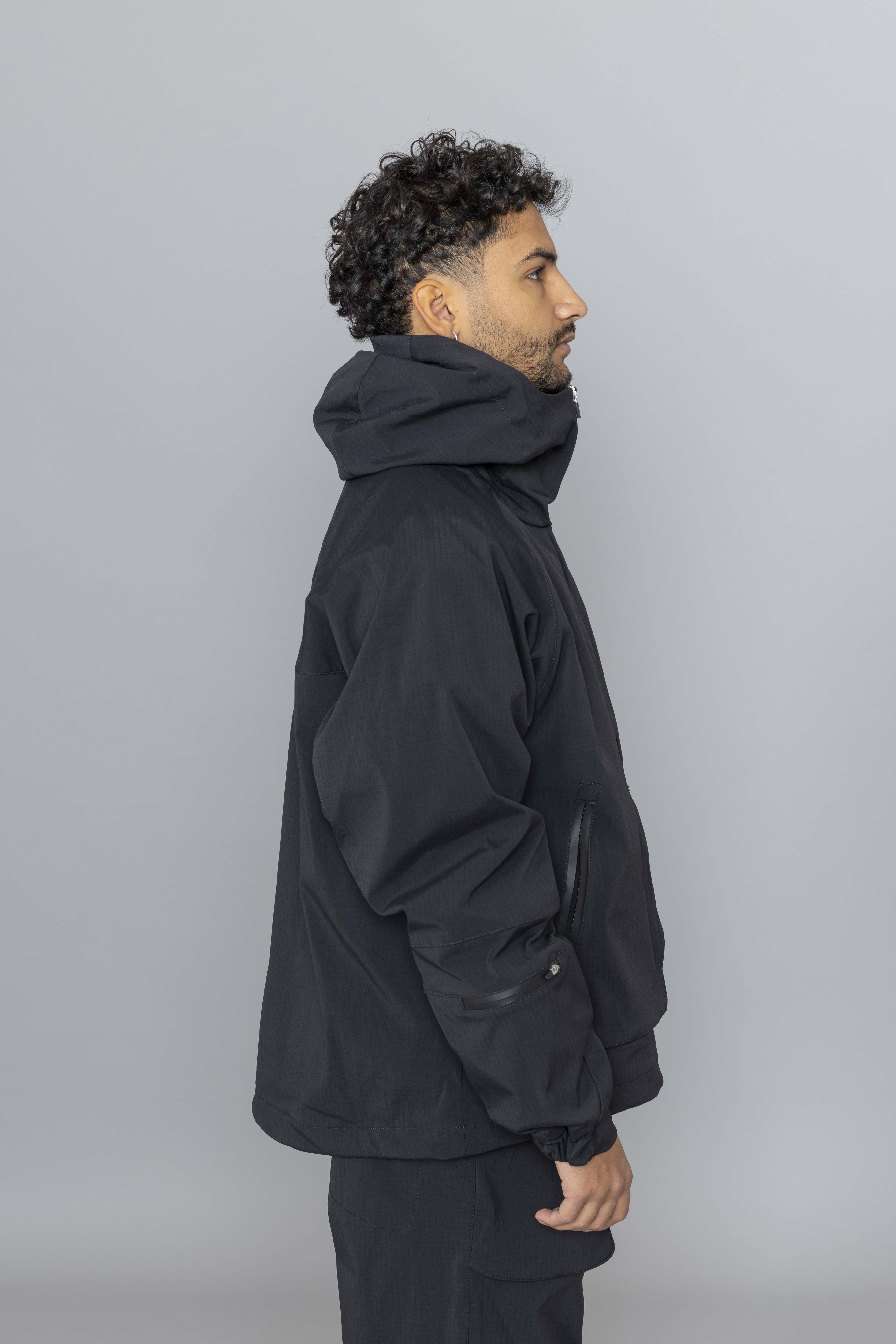 ARTEANTWERPTechniclaPolarJacketBlackSide