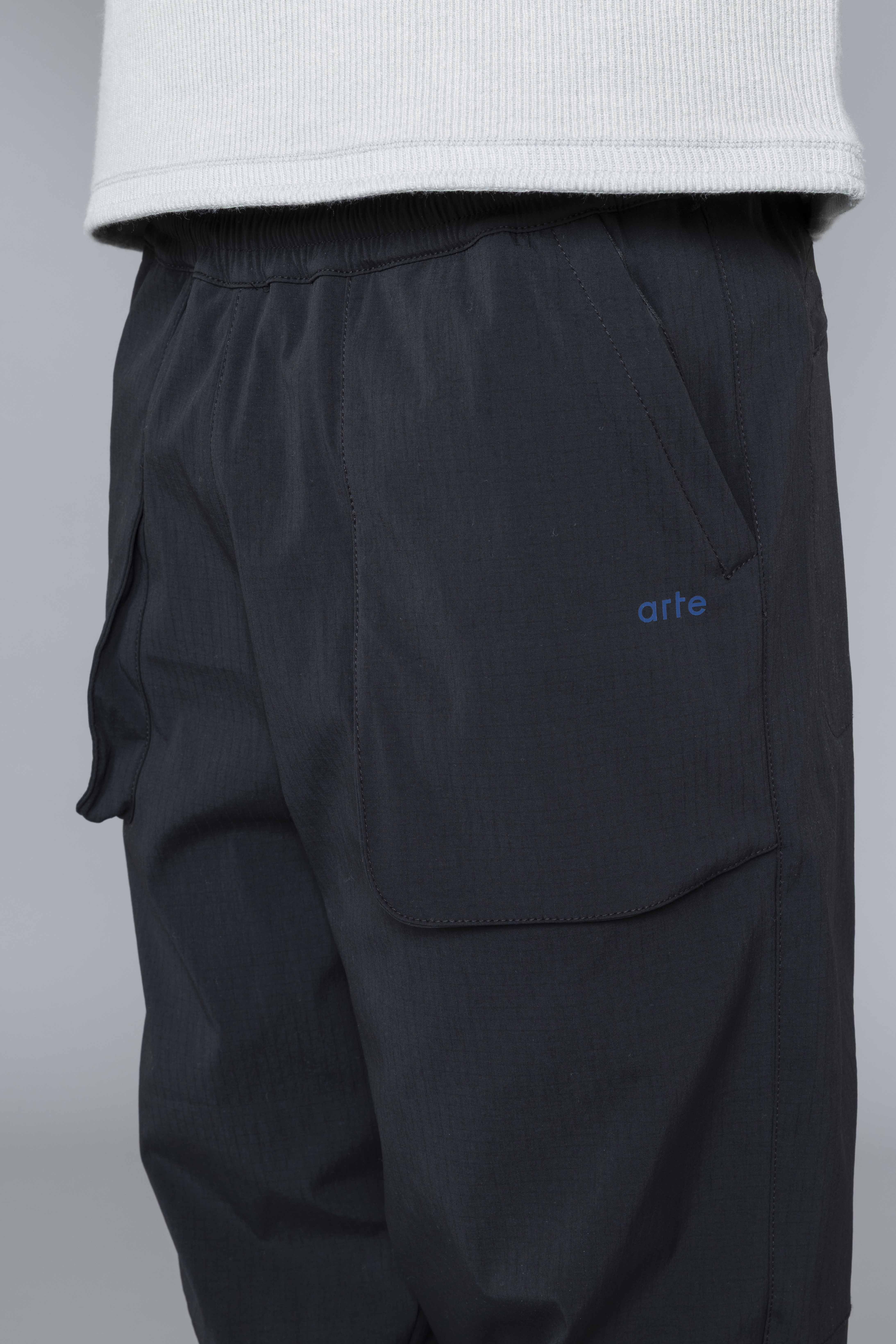 ARTETechnicalPolarPantsBlackLogo