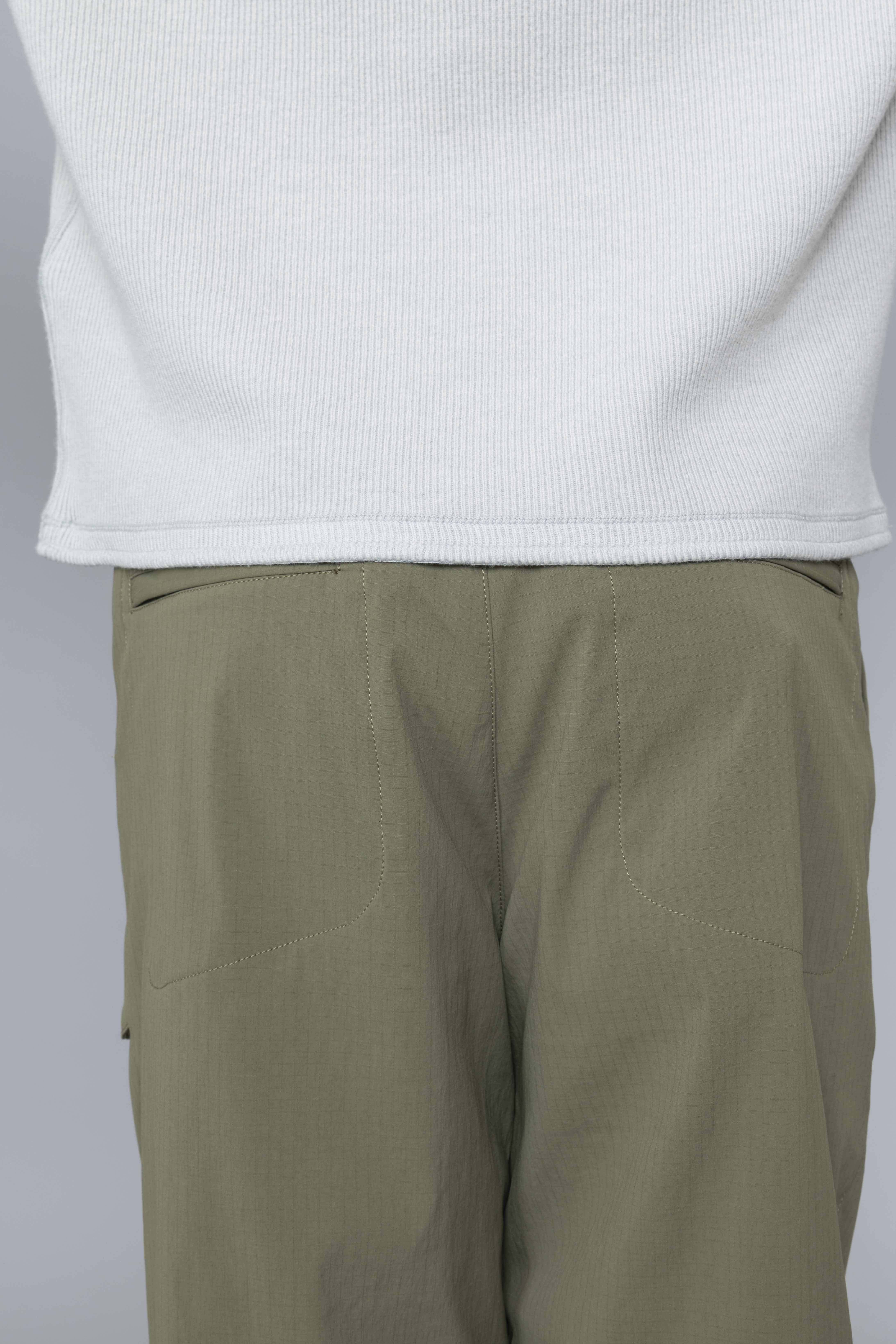 ARTETechnicalPolarPantsGreenAss