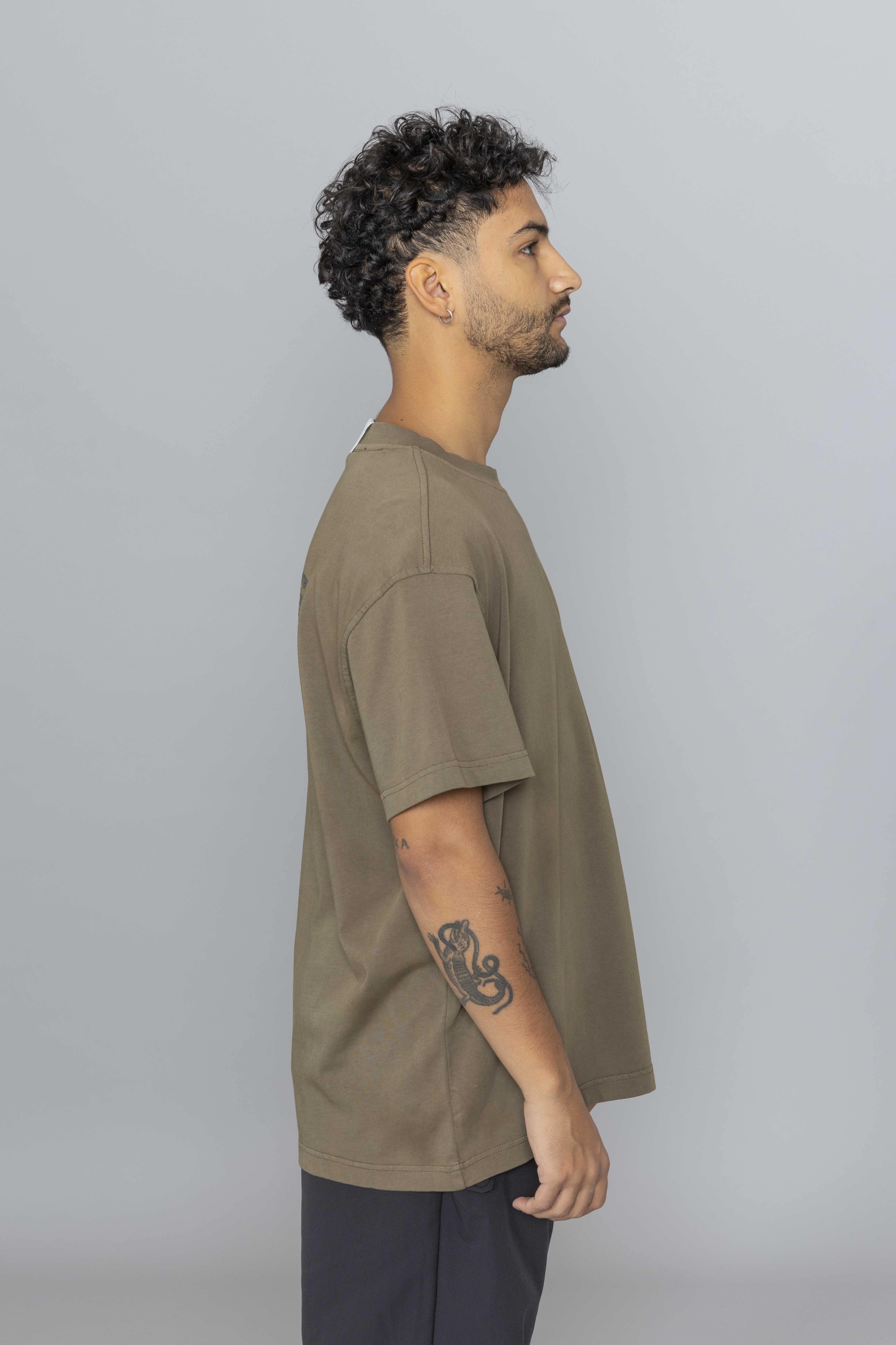 KA_YOBoxyGraphicTeeMoleSide