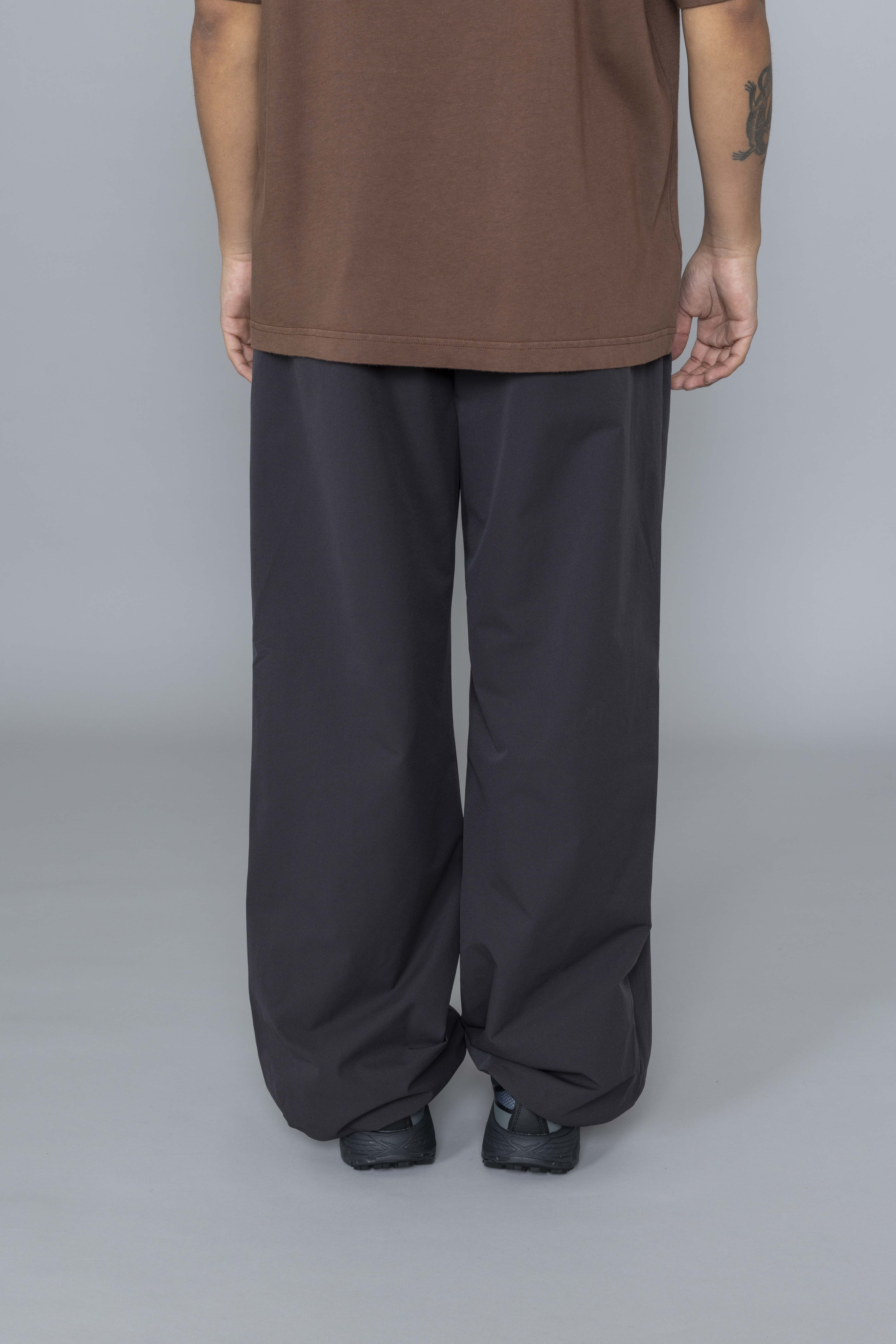 KA_YOParachutePantsCharcoalBack