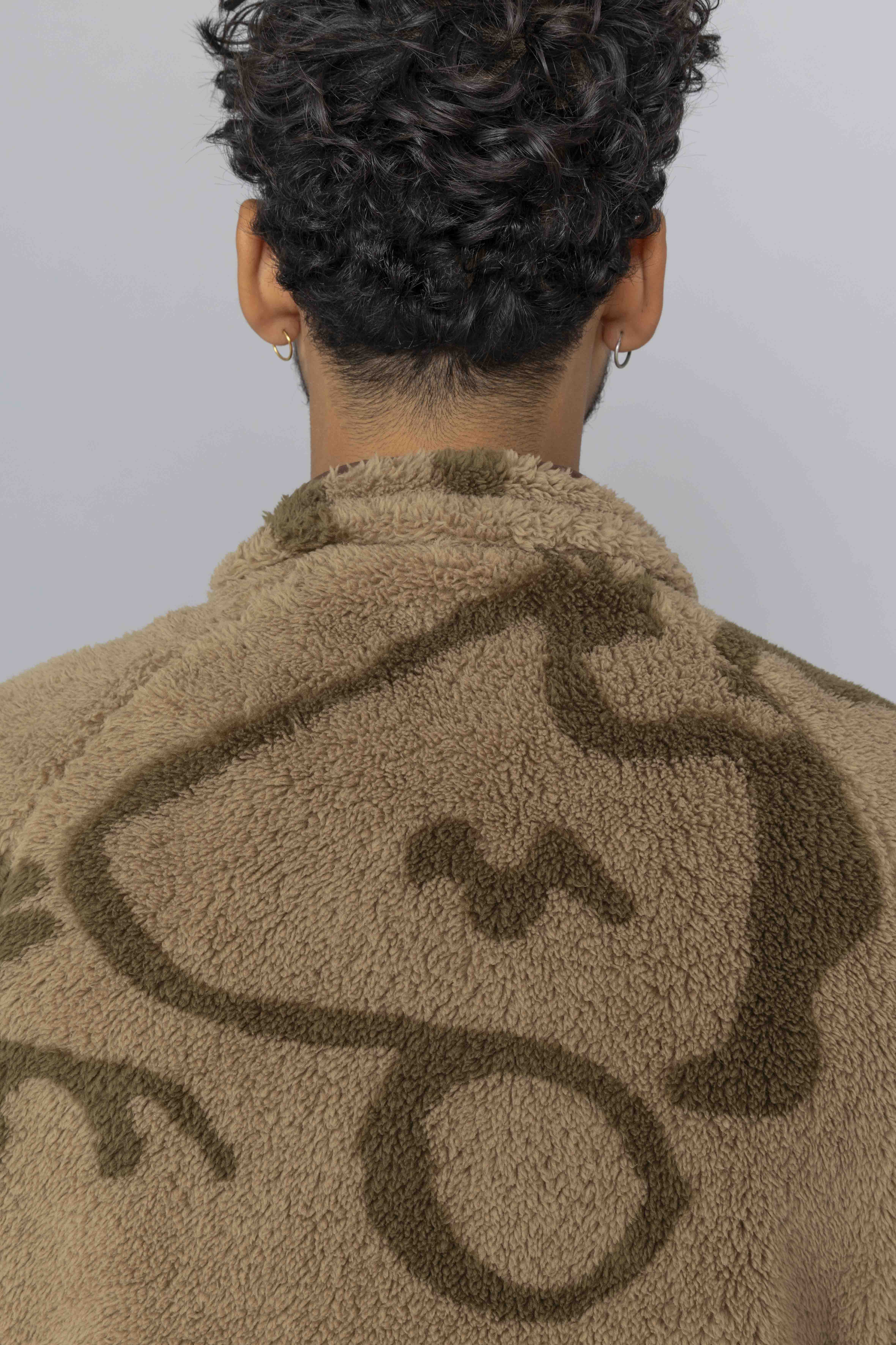 KA_YOPetroglyphFleeceMoleCollar