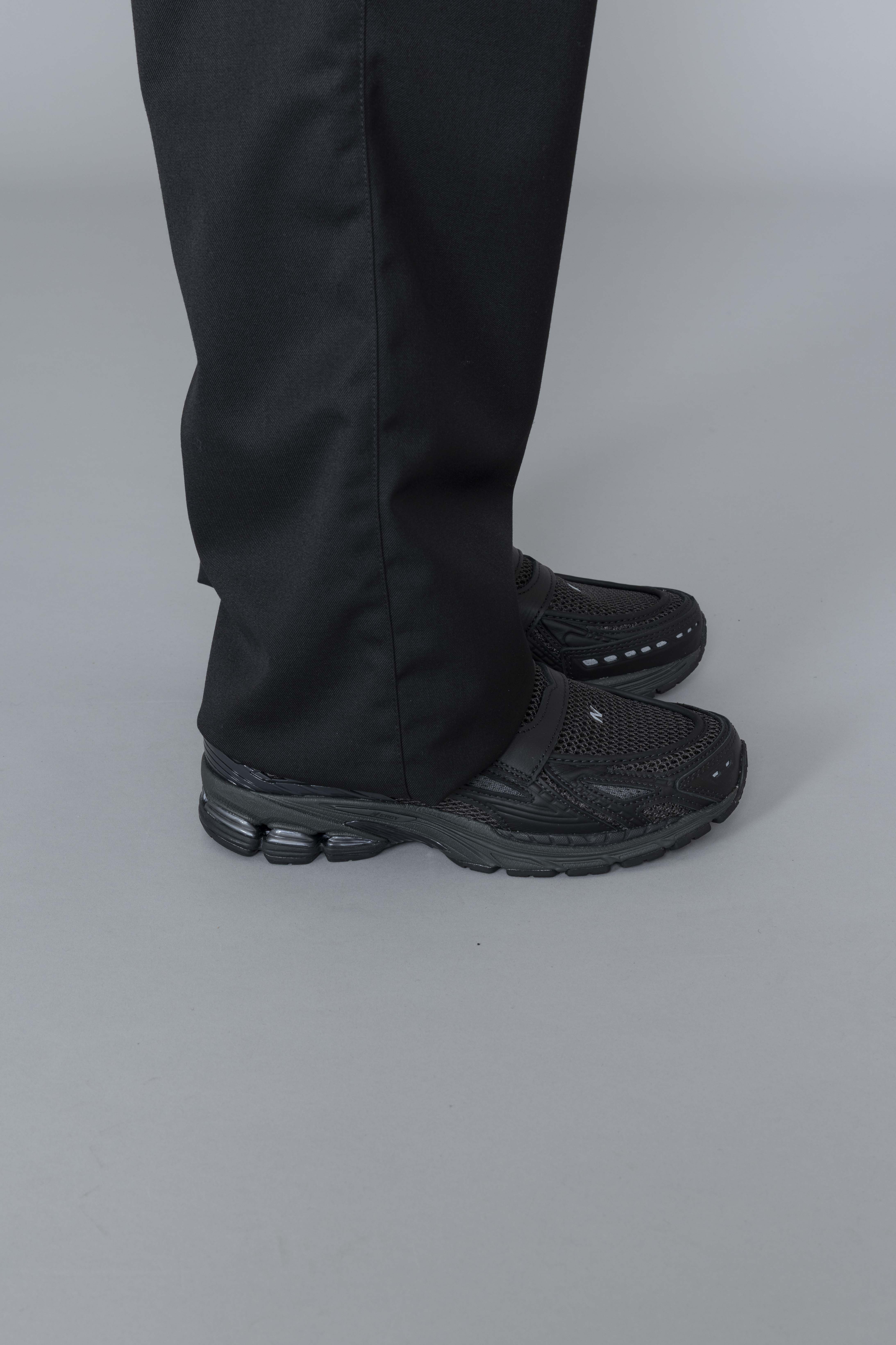 OAMCPeacemakerRegsPantsBlackFeet