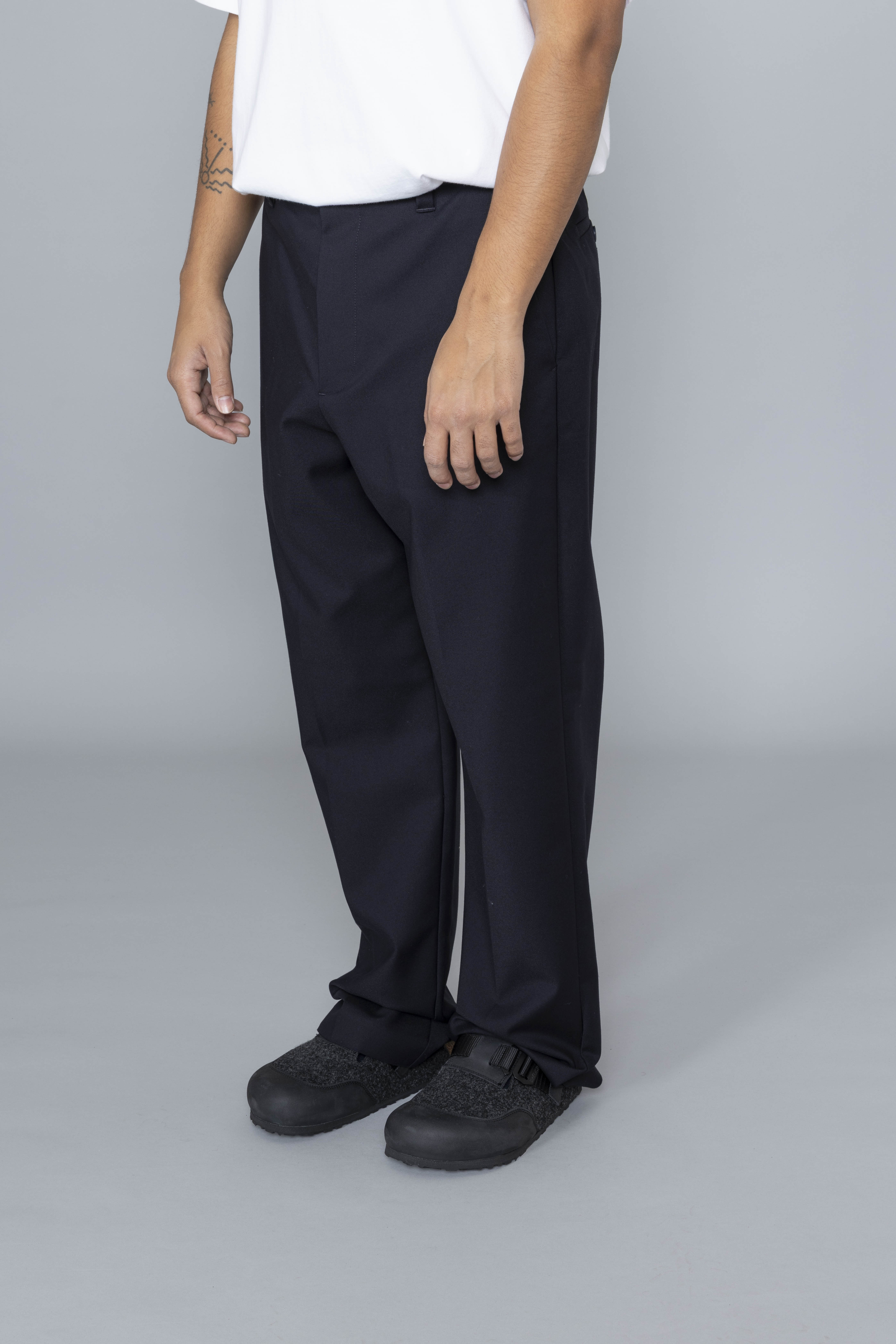 NN07PawLightweightTailoredTrouserNavyBlueDia