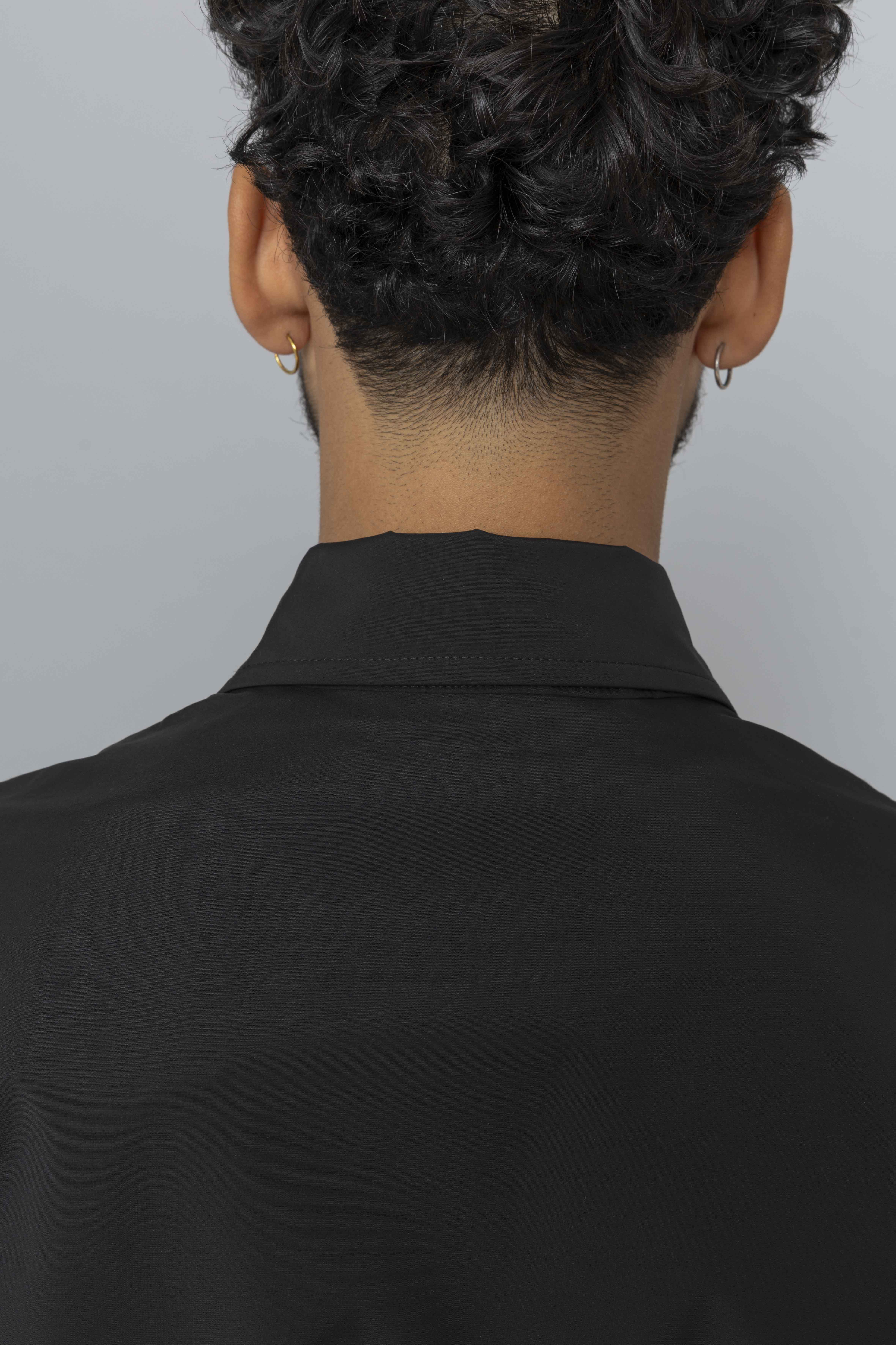 OAMCPeacemakerShellShirtCollar