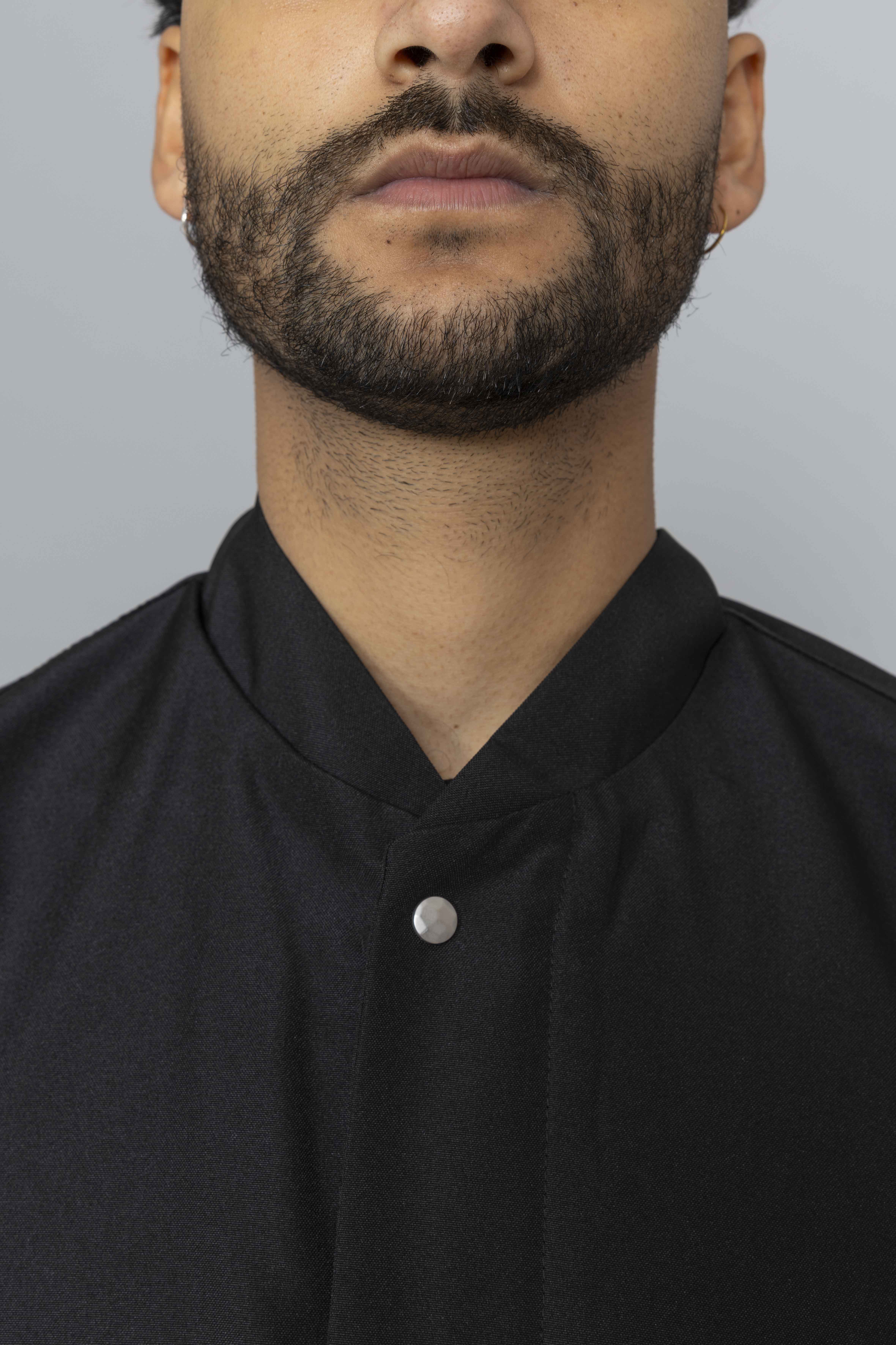 OAMCPeacemakerTechOvershirtNeck