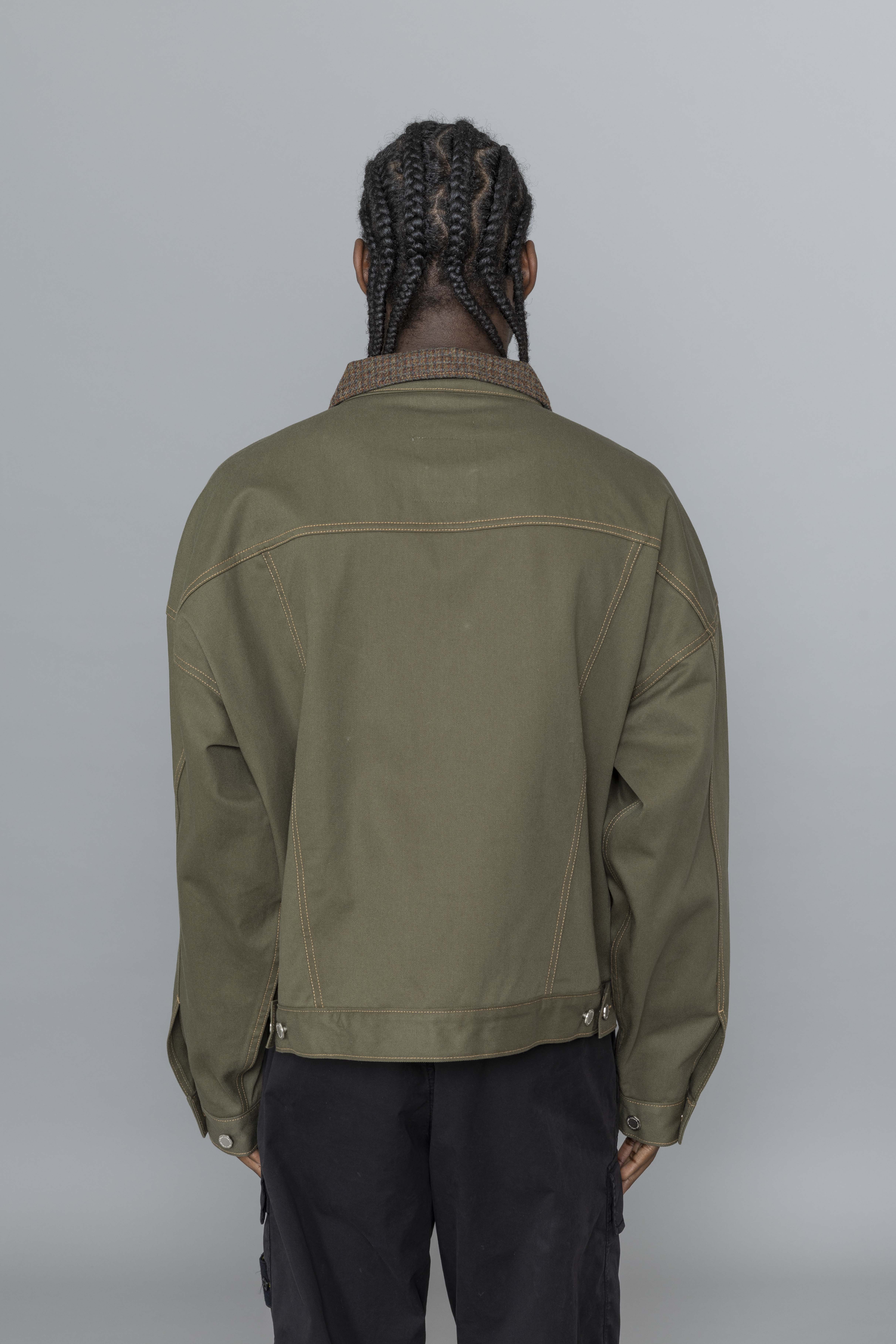 EstudioNiksenCarpenterCollarJacketKhakiBack