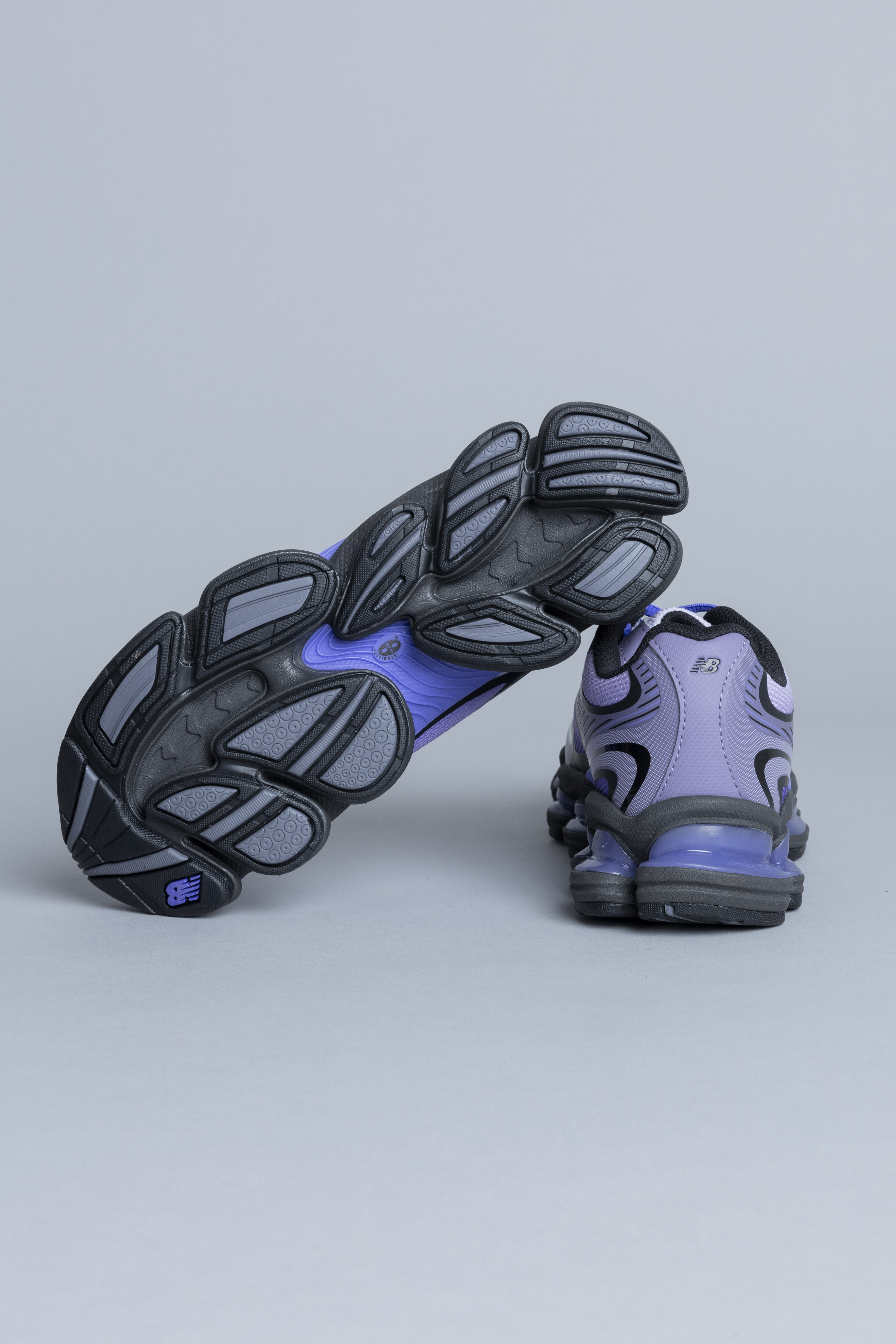 NewBalanceAbzorb2000TaroElectricIndigoBack