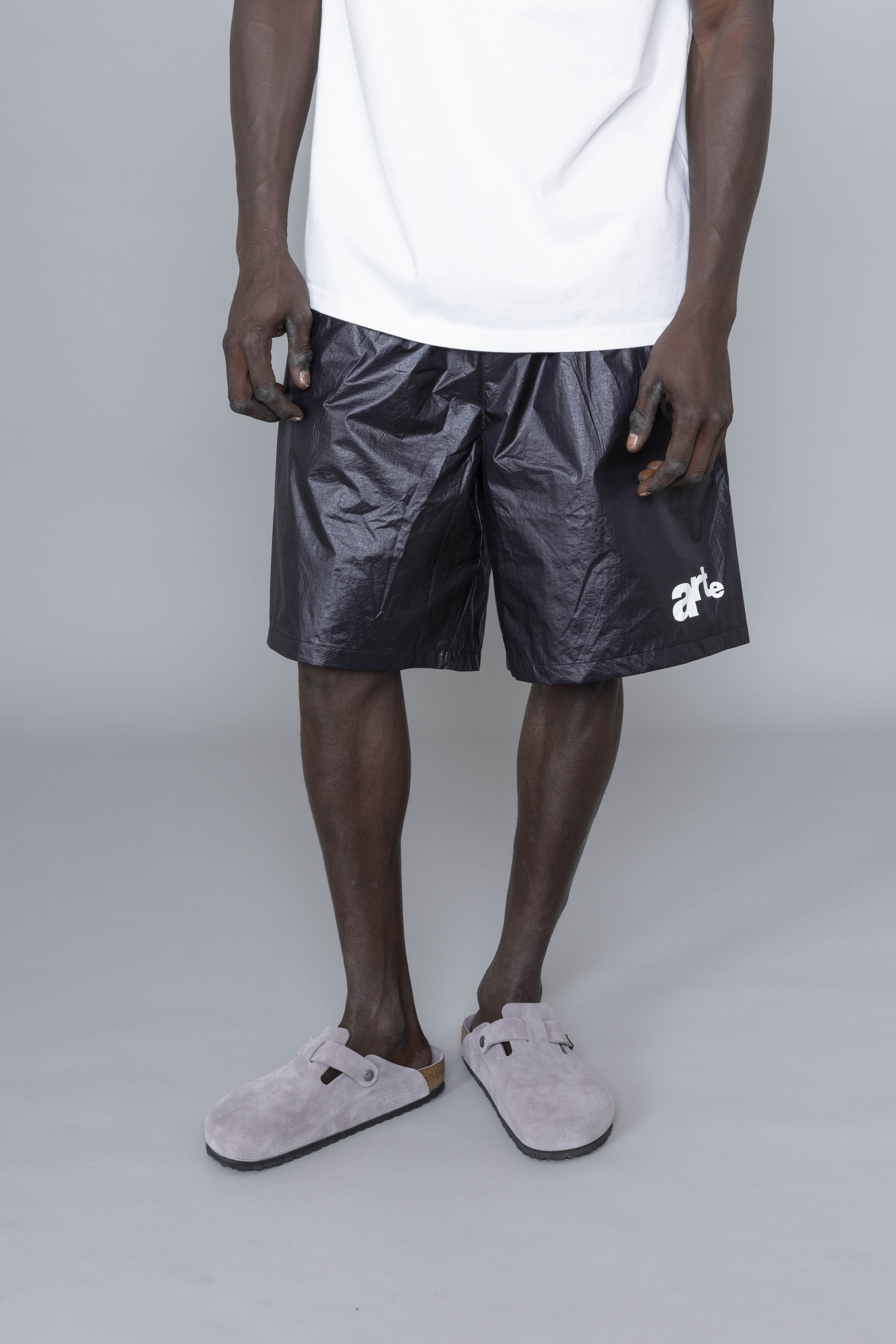 ArteAntwerpBigLogoShortsBlackFs