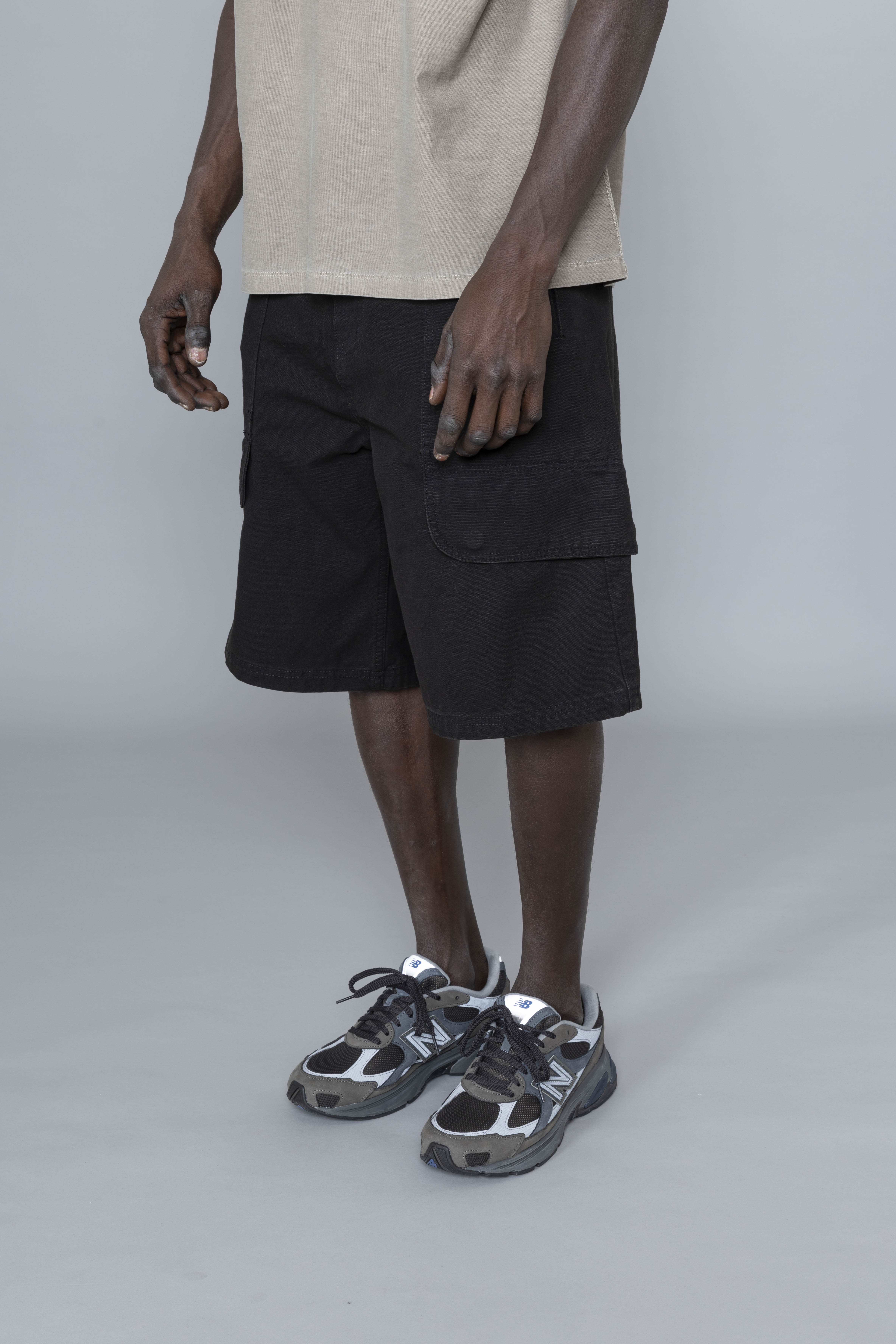 ArteAntwerpCanvasCargoShortsBlackDia