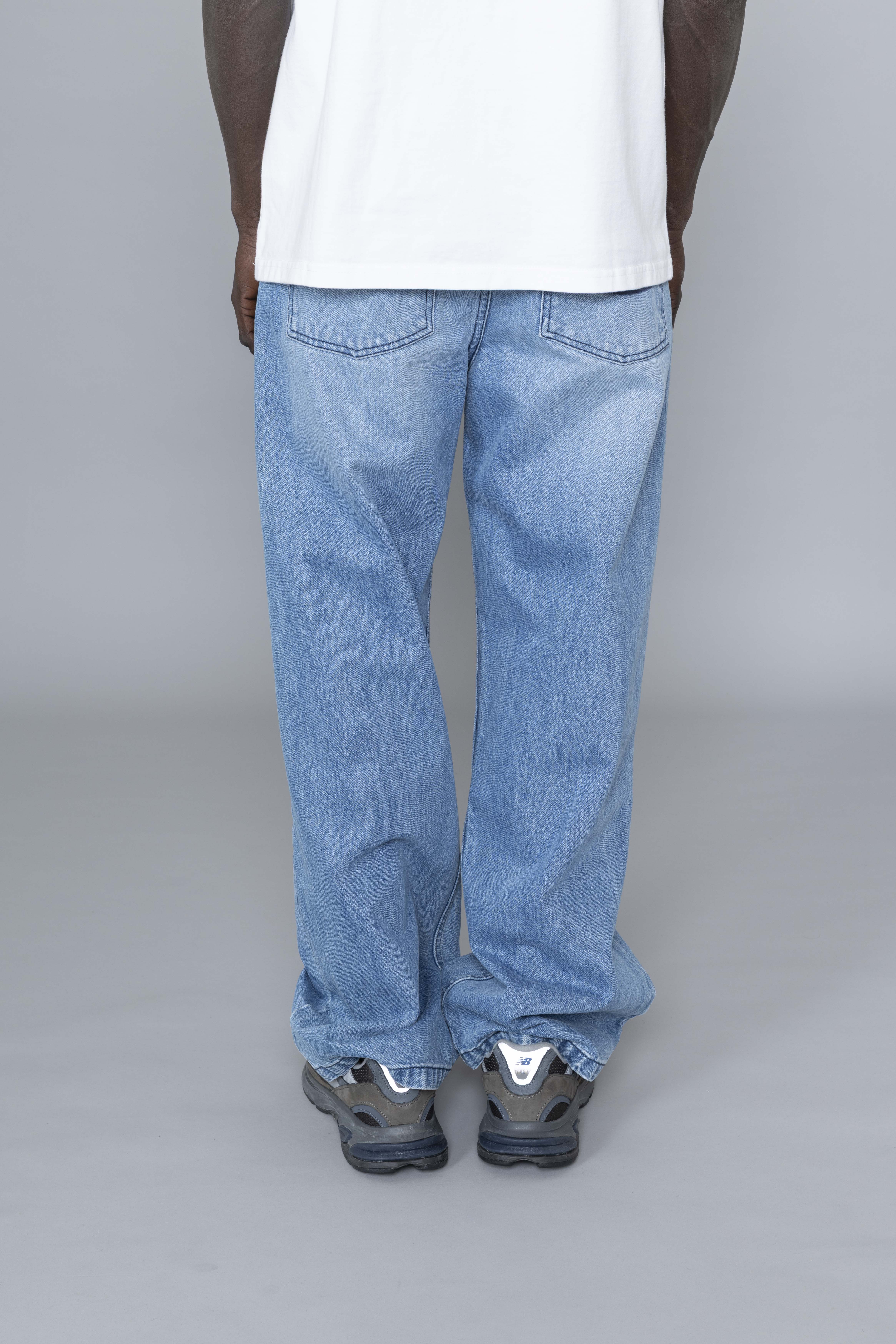 ArteAntwerpCircleLogoPocketPantsBleachBack