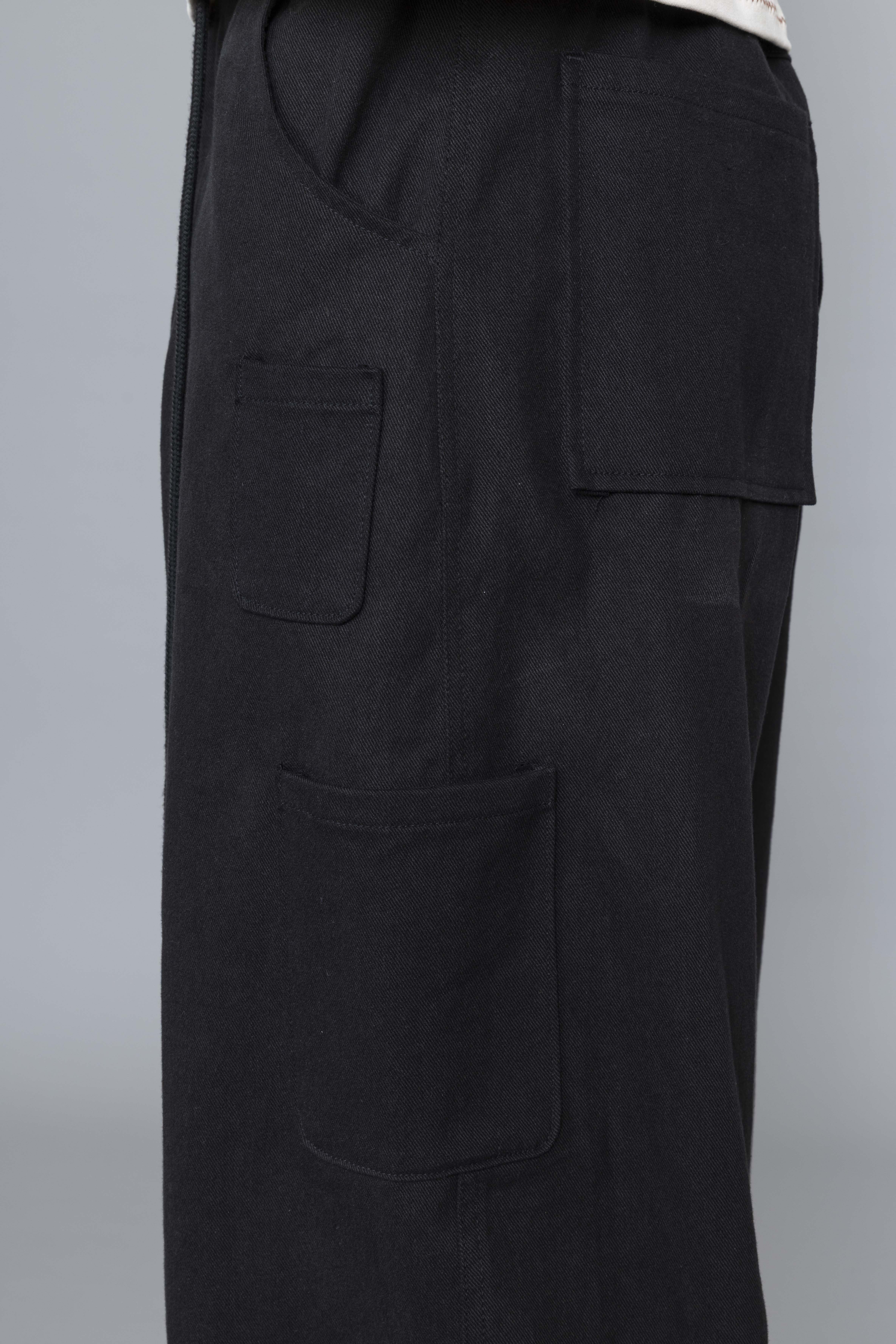 EstudioNiksenMismatchPocketJeansBlackDetails