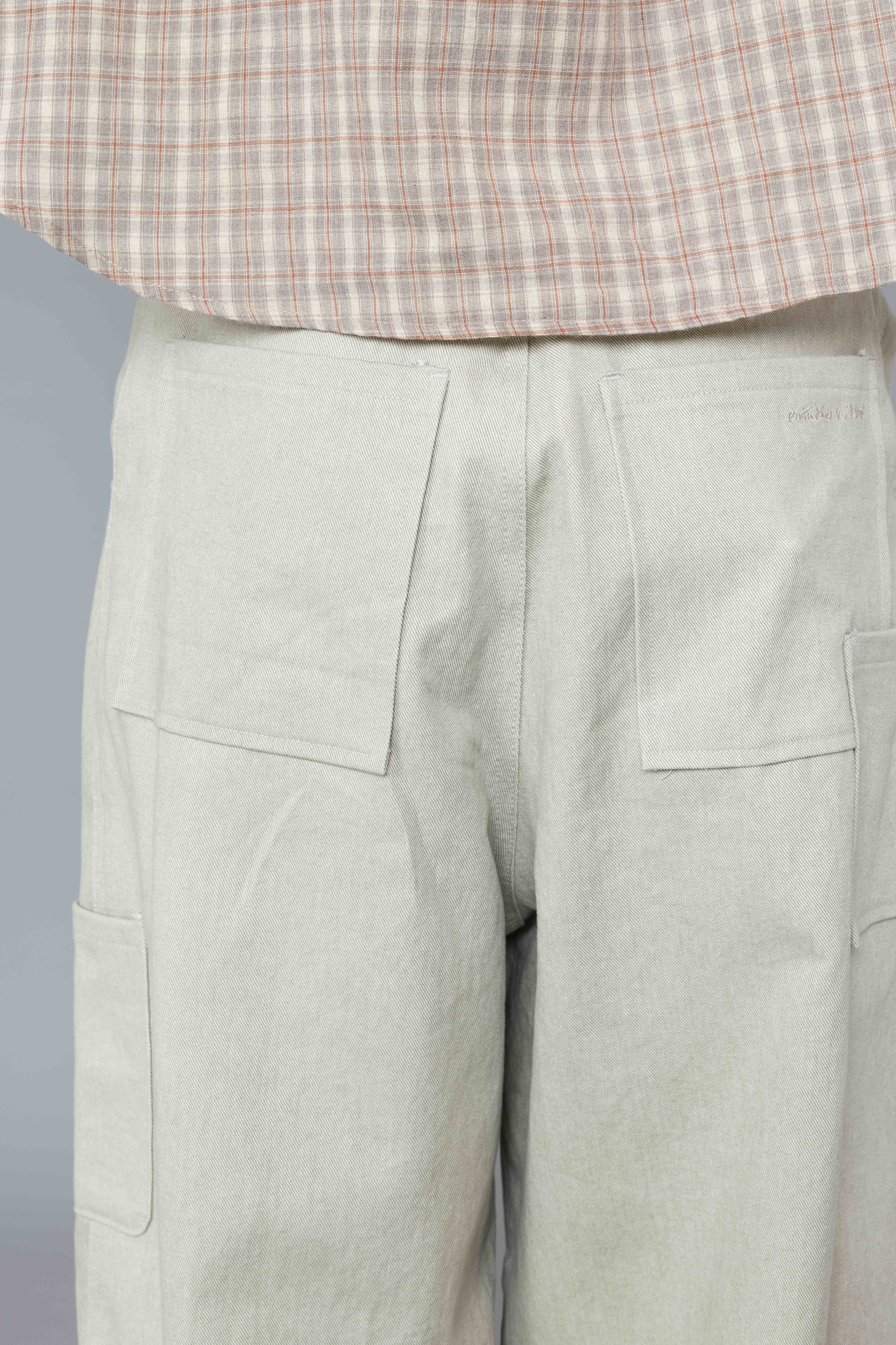 EstudioNiksenMismatchPocketJeansLightDenimBackPocket