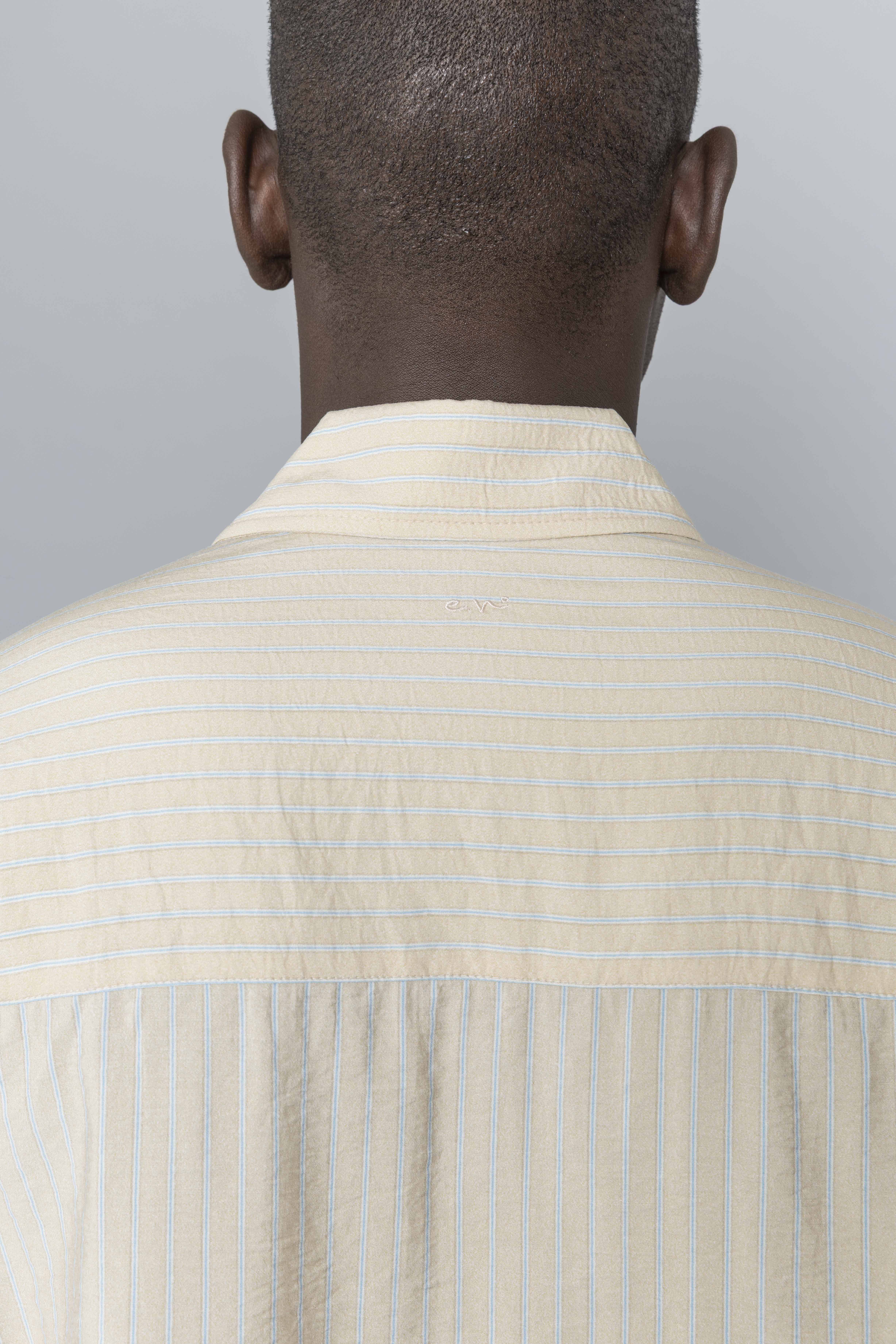 EstudioNiksenShortsleeveWideShirtStripeCollar
